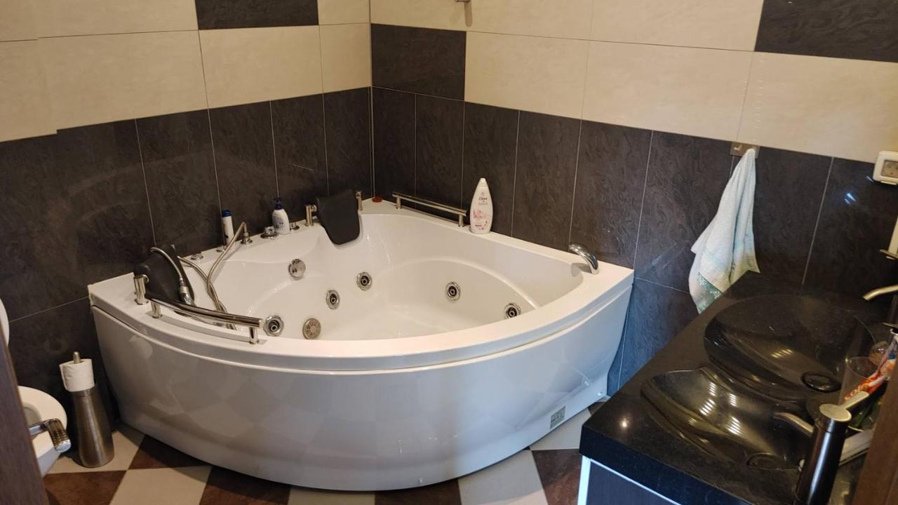 Lemonhouse Apartman Bukarest Kültér fotó